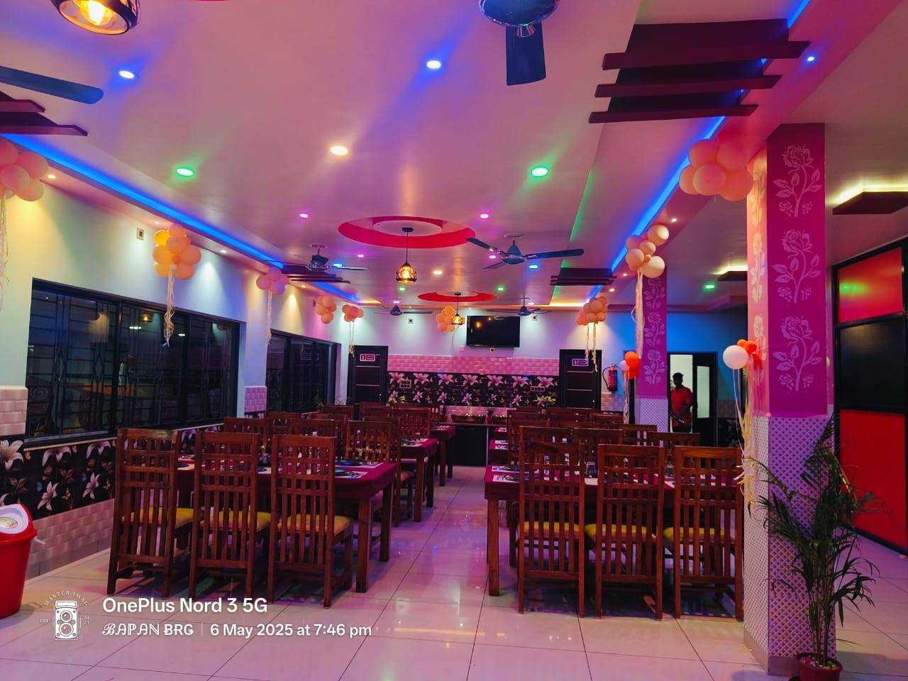 Restaurant Inside